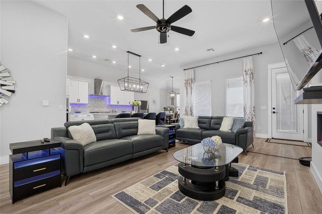 2261 Jackson Lane, Blanchard, OK 73010