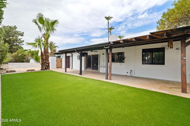 4317 E LUDLOW Drive, Phoenix, AZ 85032