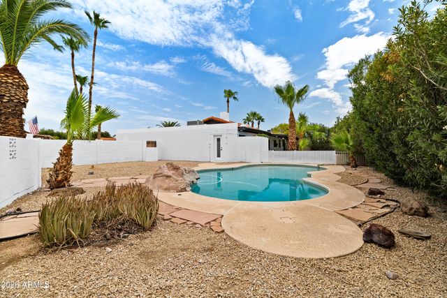4317 E LUDLOW Drive, Phoenix, AZ 85032