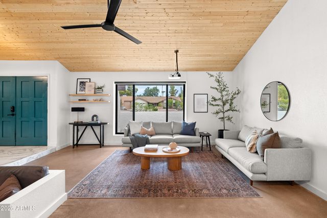 4317 E LUDLOW Drive, Phoenix, AZ 85032