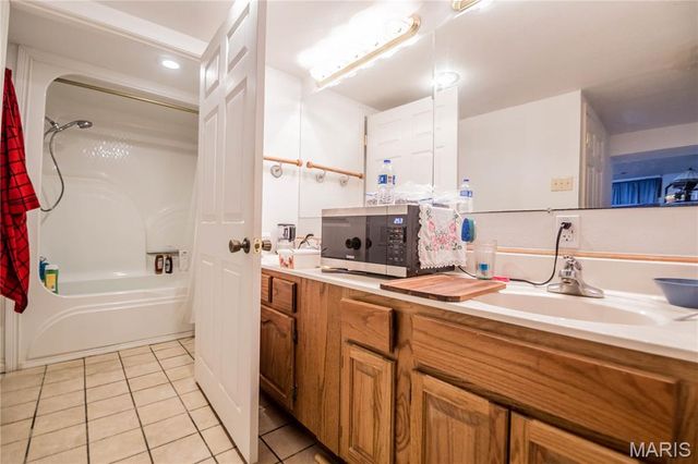 304 W Howard Street, Malden, MO 63863