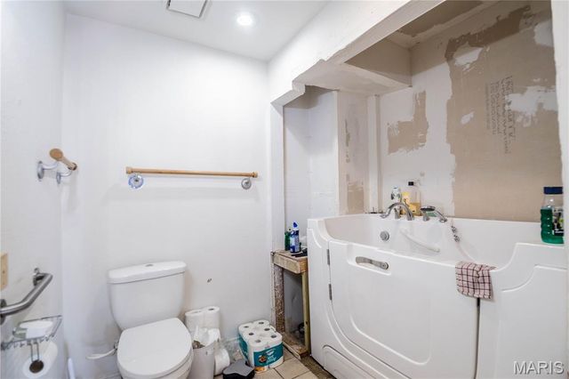 304 W Howard Street, Malden, MO 63863