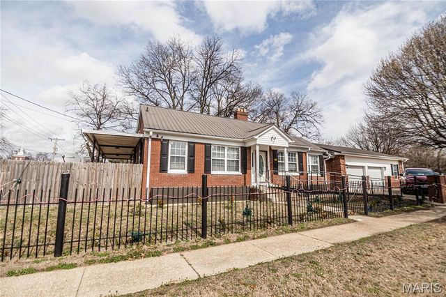 304 W Howard Street, Malden, MO 63863