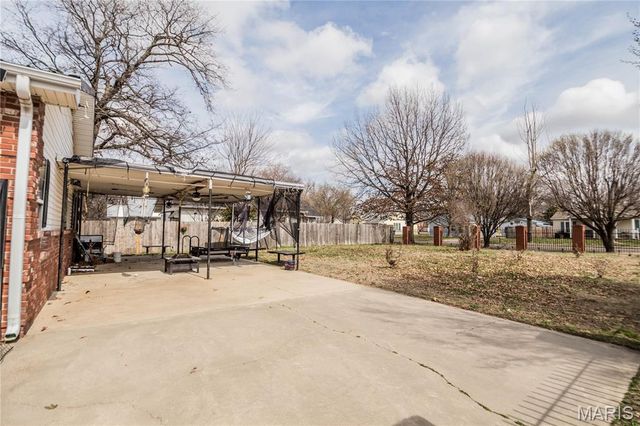 304 W Howard Street, Malden, MO 63863