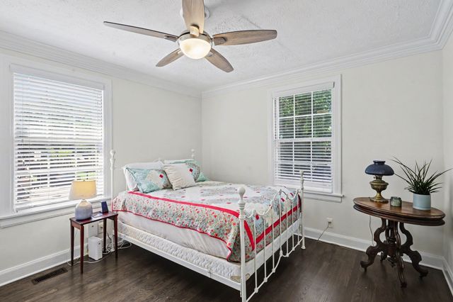 1207 Kenwood Dr, Nashville, TN 37216