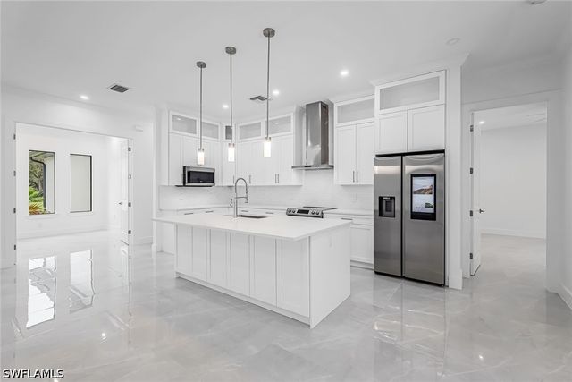 2840 Golden Gate BLVD W, Naples, FL 34120