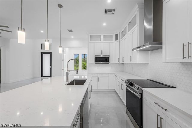 2840 Golden Gate BLVD W, Naples, FL 34120