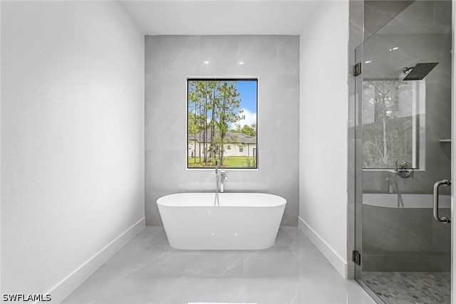 2840 Golden Gate BLVD W, Naples, FL 34120