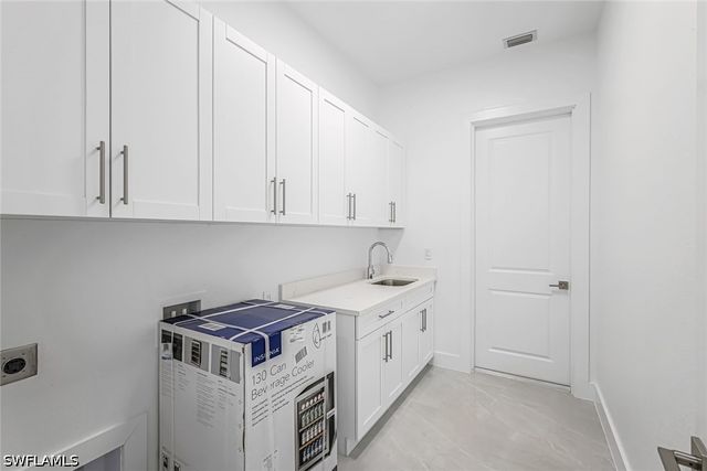 2840 Golden Gate BLVD W, Naples, FL 34120