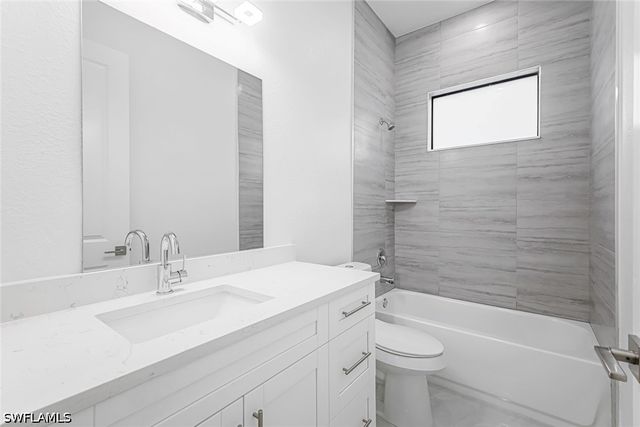 2840 Golden Gate BLVD W, Naples, FL 34120