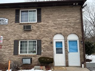 35 Mountain Village Road 1, Waterbury, CT 06706