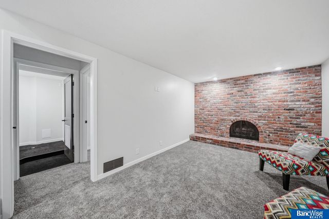 5720 S 50 Street, Lincoln, NE 68516