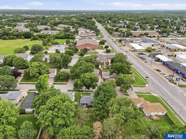 5720 S 50 Street, Lincoln, NE 68516
