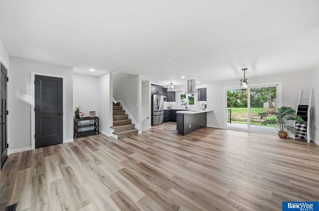 5720 S 50 Street, Lincoln, NE 68516