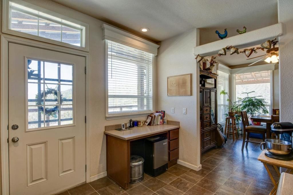 Image 17 of property listing at 17997 Del Puerto Canyon Road, Patterson, CA 95363