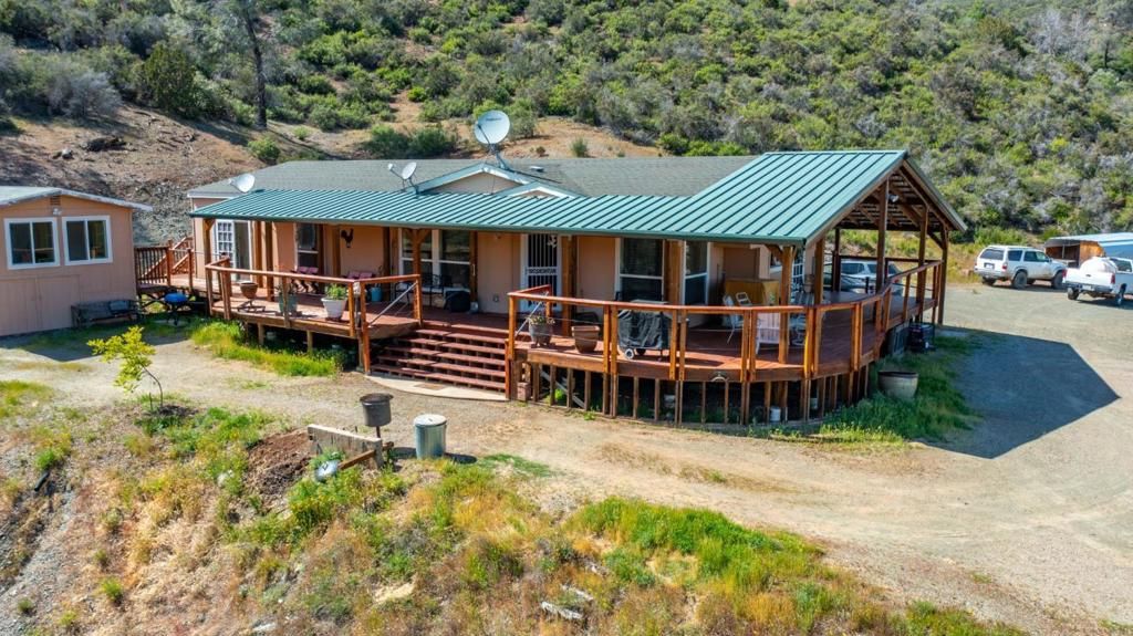 Image 25 of property listing at 17997 Del Puerto Canyon Road, Patterson, CA 95363