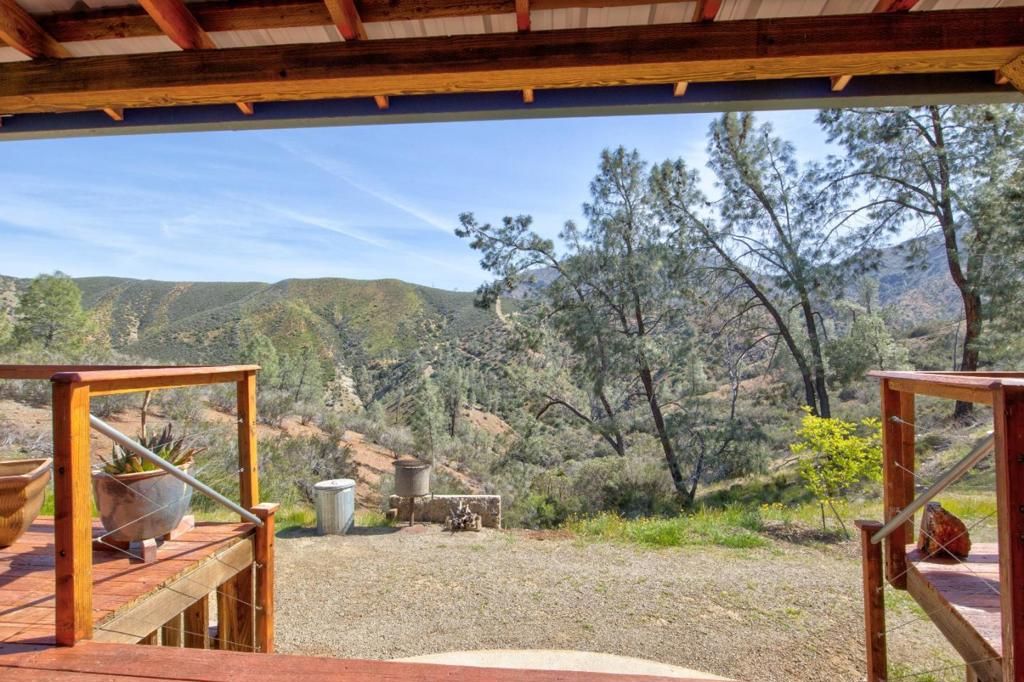 Image 26 of property listing at 17997 Del Puerto Canyon Road, Patterson, CA 95363