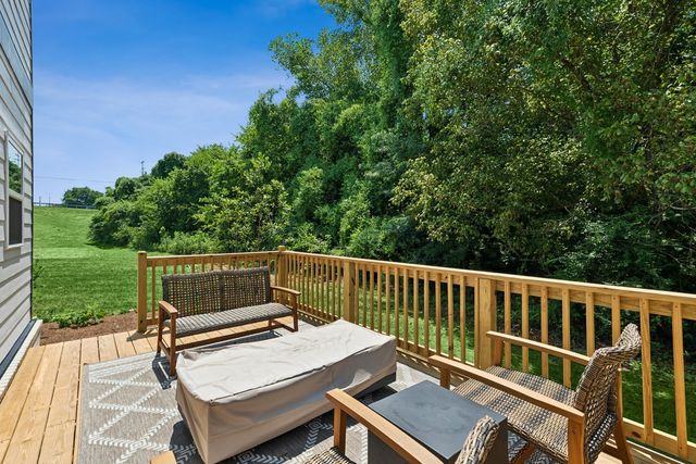 3202 Gravity Drive, Columbia, TN 38401