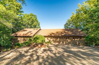 12 Narvaez Way, Hot Springs Village, AR 71909