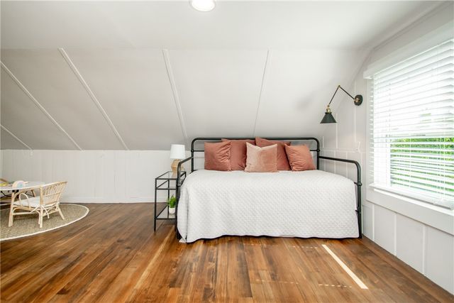 17 Rosedale Court, Middletown, RI 02842