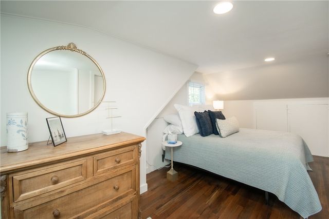 17 Rosedale Court, Middletown, RI 02842