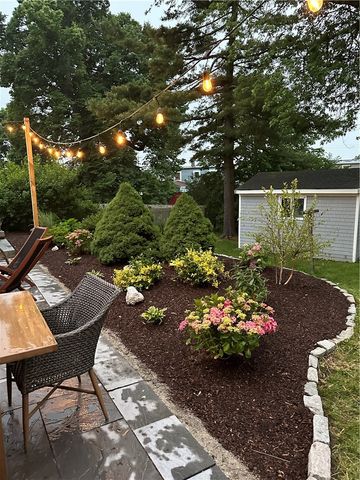 17 Rosedale Court, Middletown, RI 02842