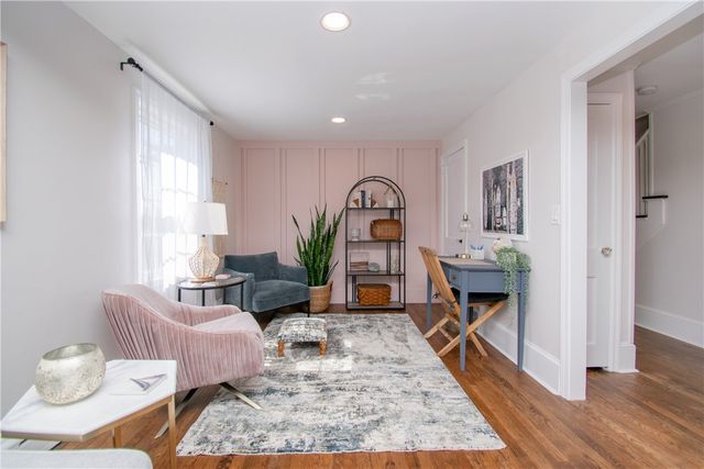 17 Rosedale Court, Middletown, RI 02842