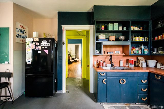 708 W Euclid Street, Detroit, MI 48202