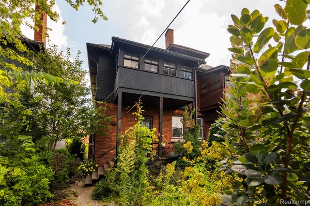 708 W Euclid Street, Detroit, MI 48202