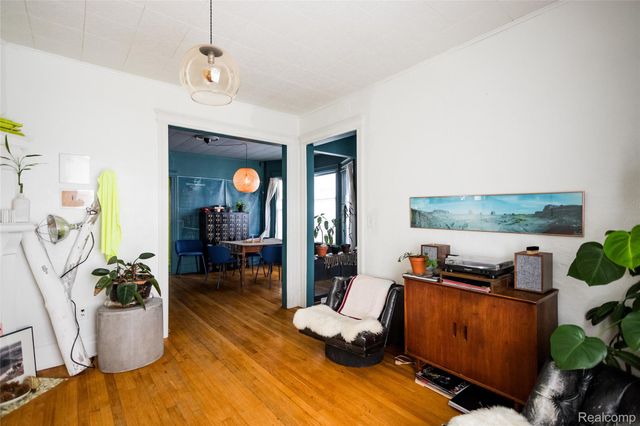 708 W Euclid Street, Detroit, MI 48202