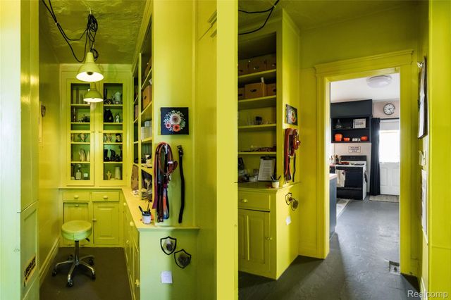 708 W Euclid Street, Detroit, MI 48202