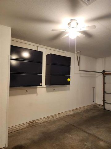 19367 Tomahawk Lane, St Joseph, MO 64505