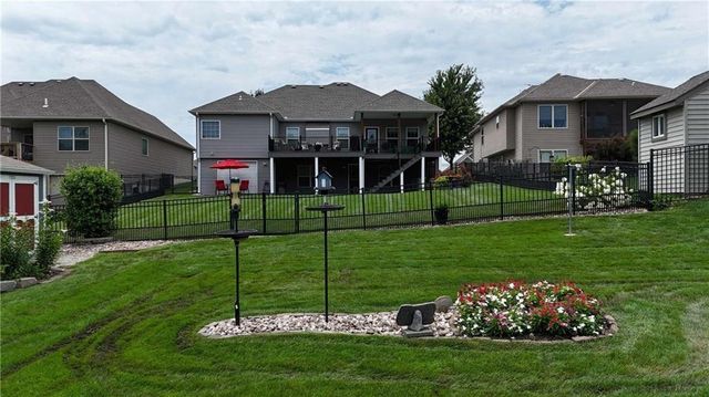 19367 Tomahawk Lane, St Joseph, MO 64505