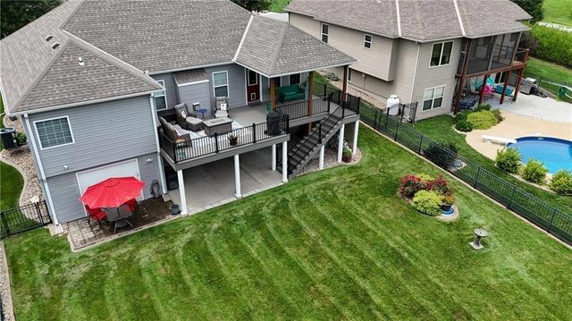 19367 Tomahawk Lane, St Joseph, MO 64505