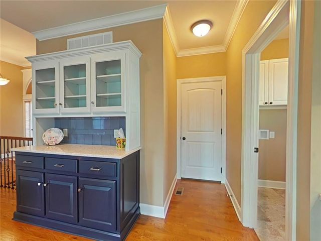 19367 Tomahawk Lane, St Joseph, MO 64505