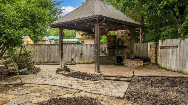 34 Trenton Drive, Greenbrier, AR 72058