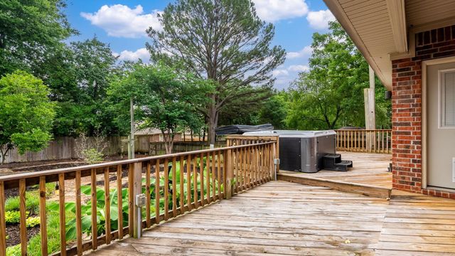 34 Trenton Drive, Greenbrier, AR 72058