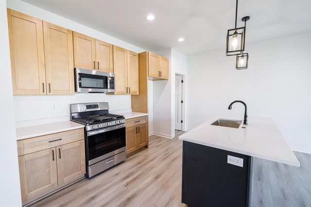 877 Red Hawk Drive, Milton, WI 53563