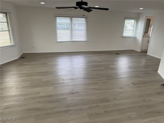 5509 Harbor LN, North Fort Myers, FL 33917