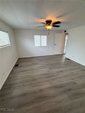 5509 Harbor LN, North Fort Myers, FL 33917