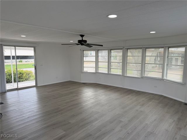 5509 Harbor LN, North Fort Myers, FL 33917