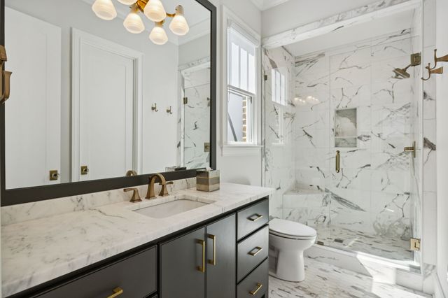 3542 Richland Ave, Nashville, TN 37205