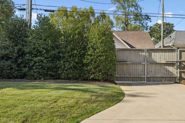 3542 Richland Ave, Nashville, TN 37205