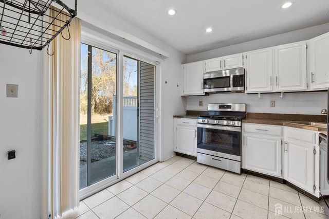 84 Goodwin Drive, North Brunswick, NJ 08902