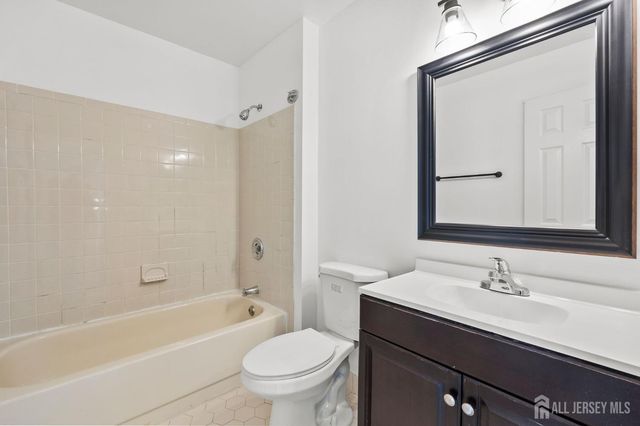 84 Goodwin Drive, North Brunswick, NJ 08902