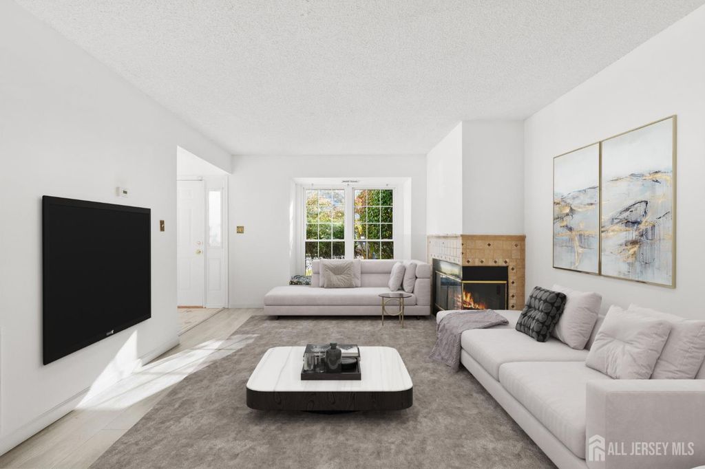 84 Goodwin Drive, North Brunswick, NJ 08902