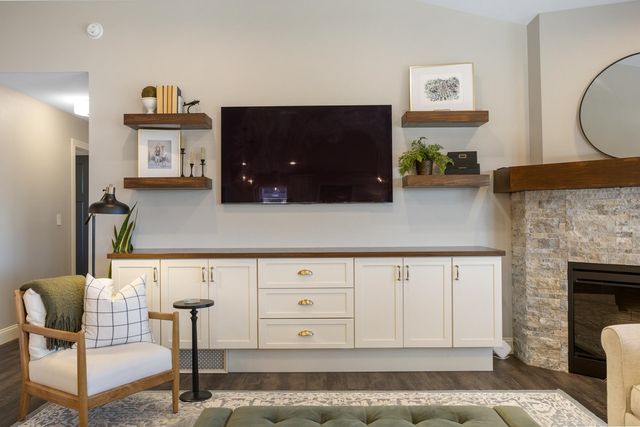 1501 Valley Bluffs Dr. SE, Minot, ND 58701