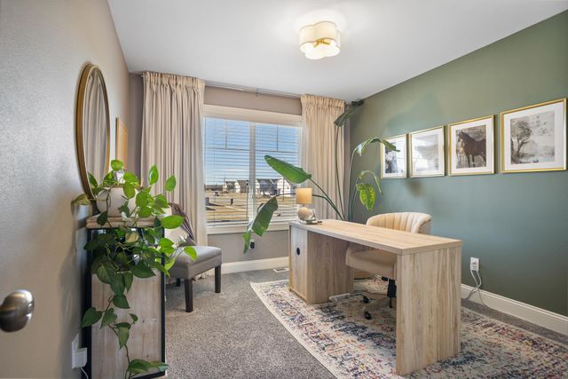 1501 Valley Bluffs Dr. SE, Minot, ND 58701