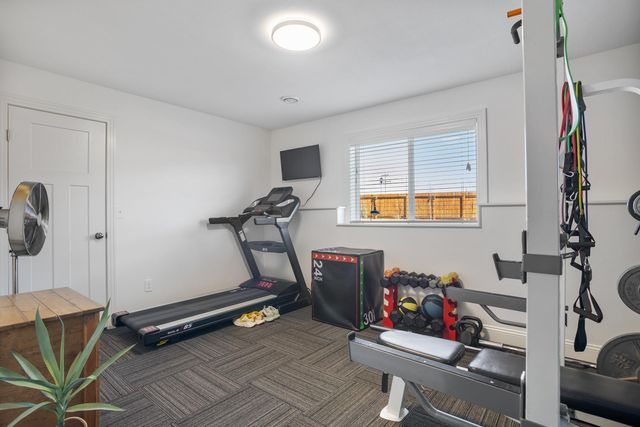 1501 Valley Bluffs Dr. SE, Minot, ND 58701