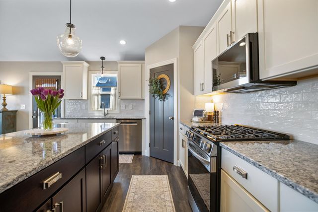 1501 Valley Bluffs Dr. SE, Minot, ND 58701